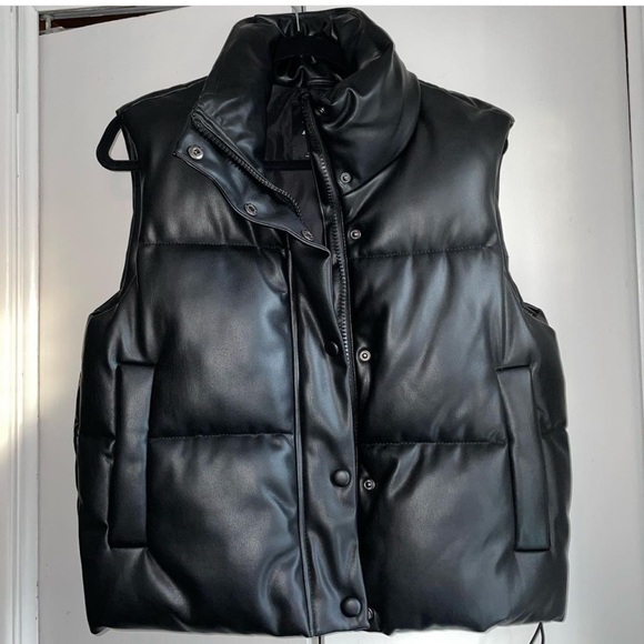 Zara Jackets & Blazers - Zara faux leather vest size small 35$